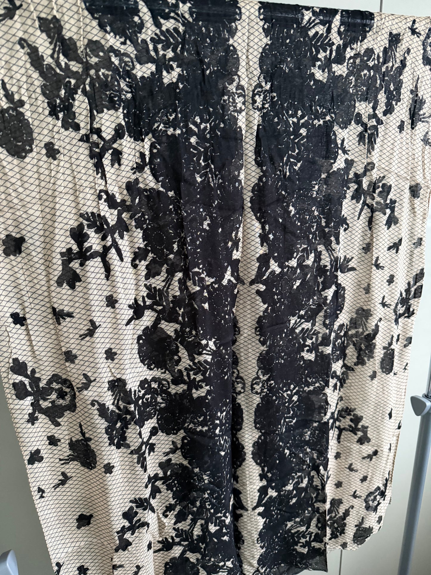 Chantilly Lace Modal (lighter)
